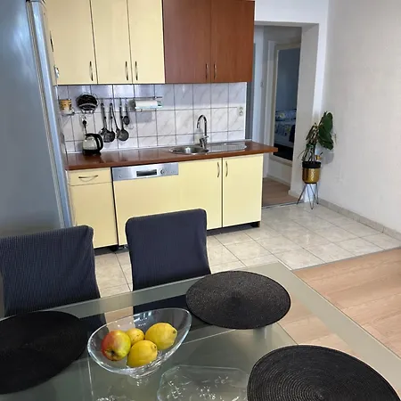 Centar - Mirjana Apartmán *